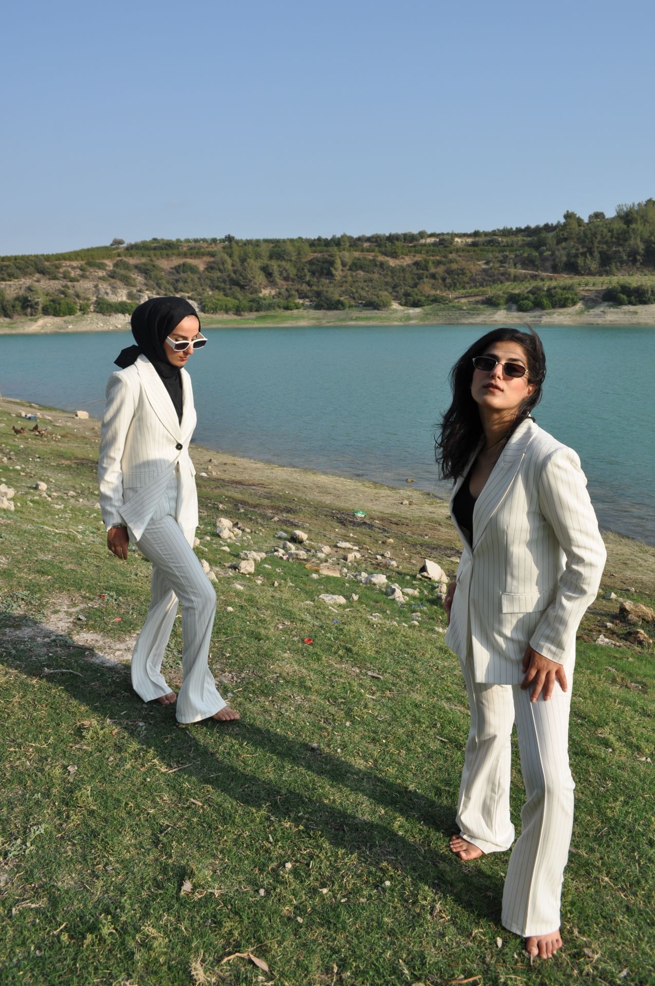ÇİZGİLİ BLAZER PANTOLONLU TAKIM - BEYAZ
