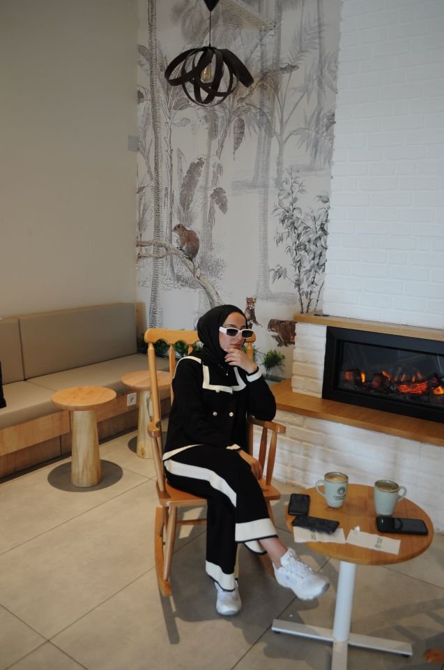 ŞERİT DETAY TİRKO PANTOLON - SİYAH