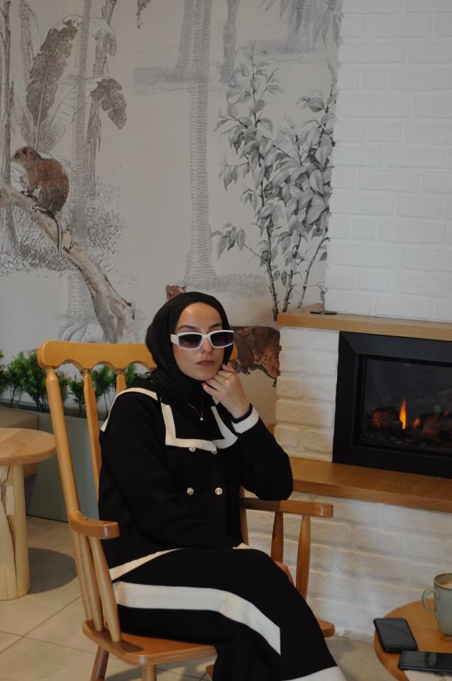 ŞERİT DETAY TİRKO PANTOLON - SİYAH