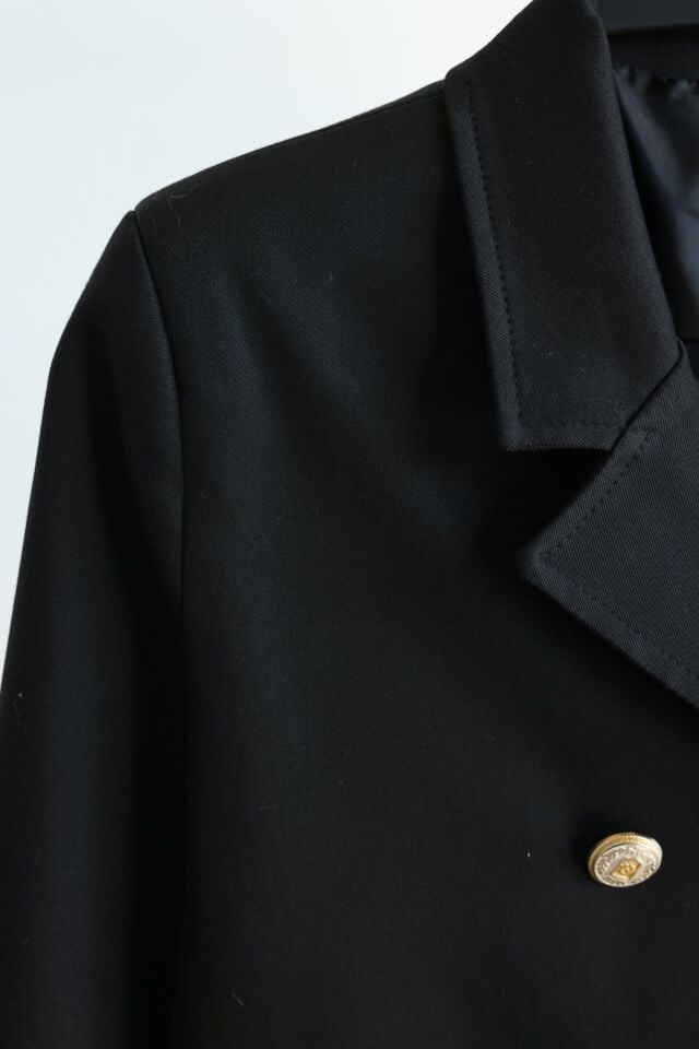 GOLD DÜĞMELİ CROP CEKET - SİYAH