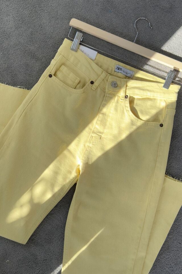 KESİK PAÇA ORJ MARKA BOYFIT JEAN - SARI