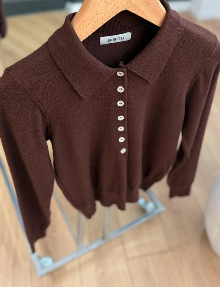 POLO YAKA DÜĞMELİ TRİKO - KAHVERENGİ