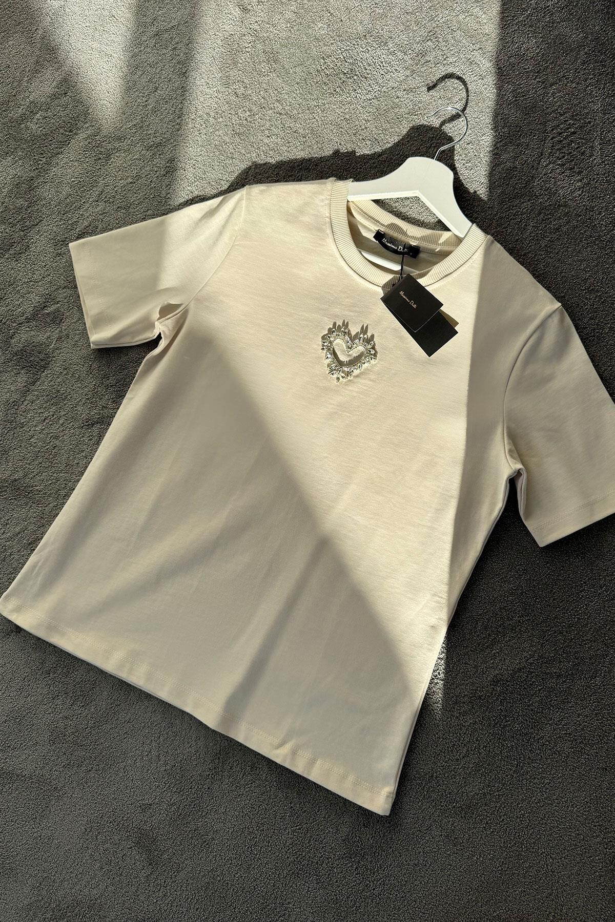 ORJ TAŞLI KALP MOTİFLİ T-SHIRT - BEJ