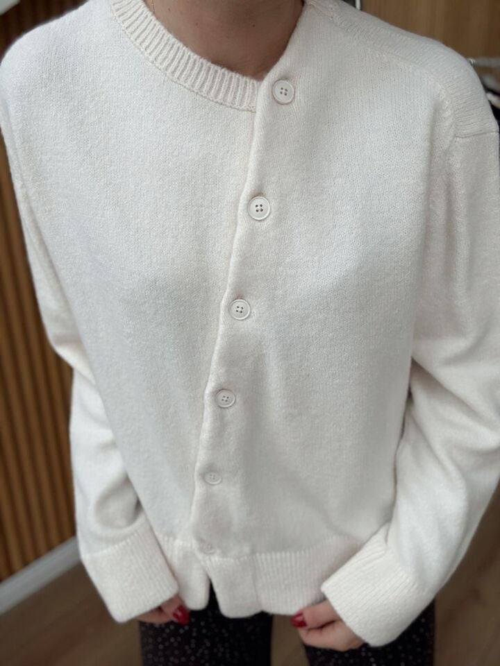 ÇAPRAZ DÜĞMELİ HIRKA - EKRU