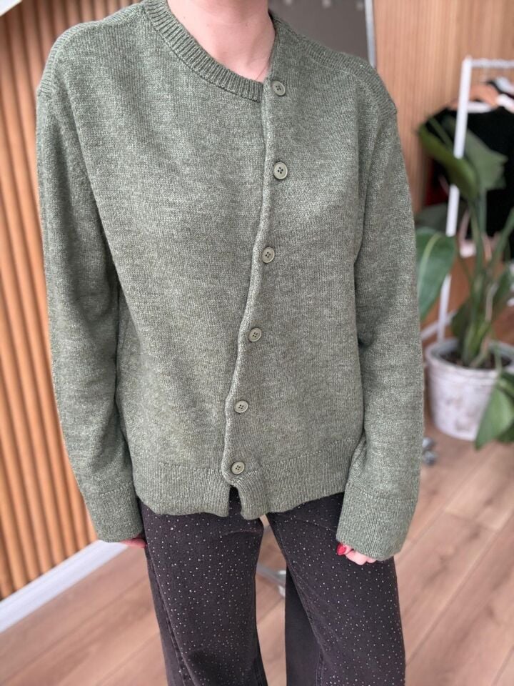 ÇAPRAZ DÜĞMELİ HIRKA - ANTRASİT