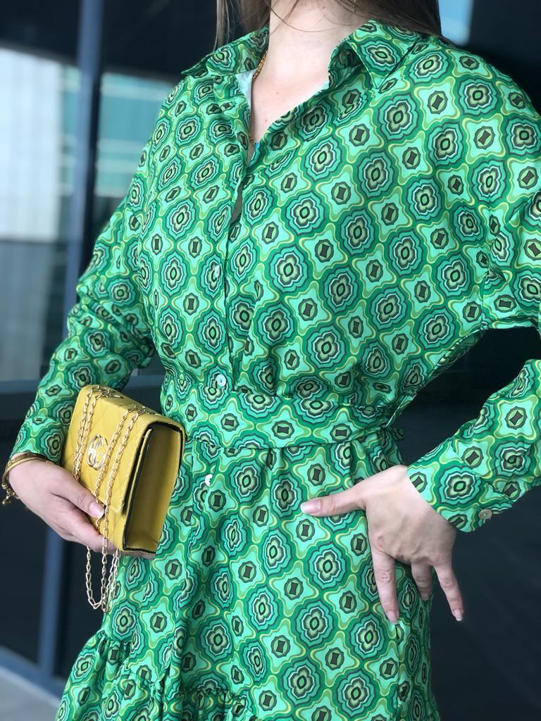 KUŞAKLI PATLI DESENLİ ELBİSE