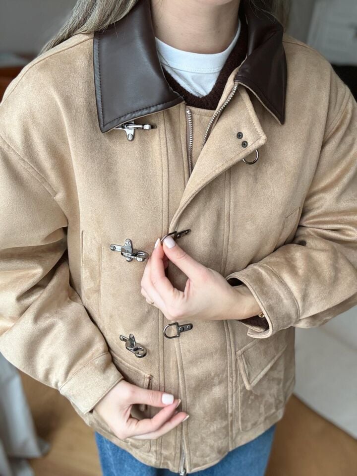 DERİ YAKALI KABAN - BEJ