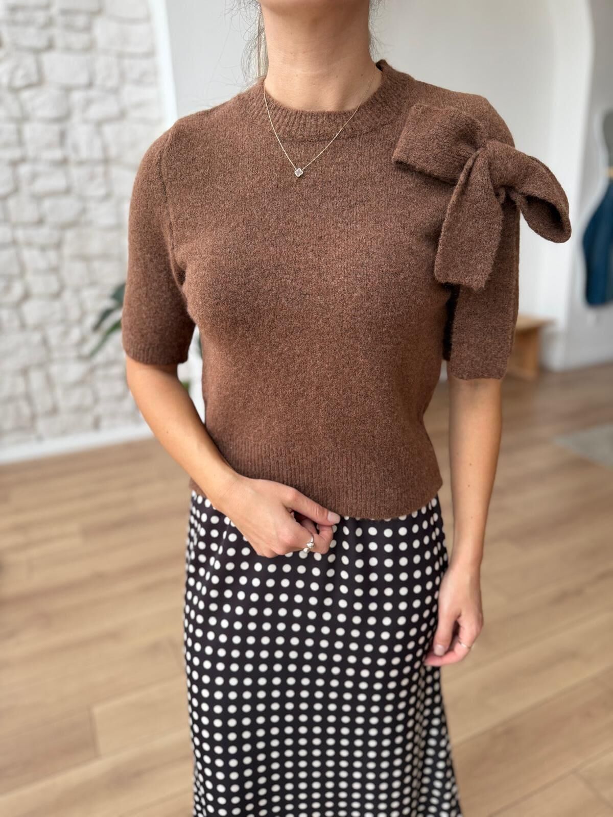 FİYONK DETAYLI YUMOŞ TRİKO KAZAK -