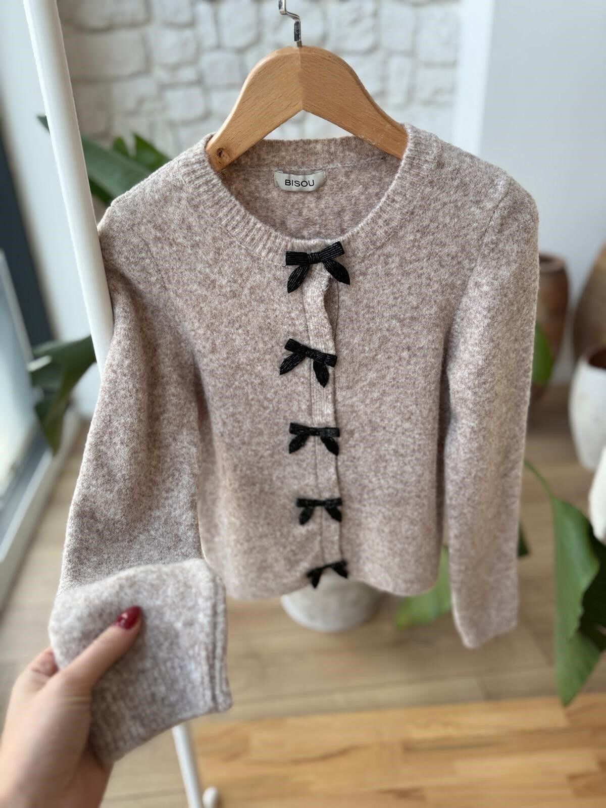 BONCUK FİYONKLU ÇIT ÇITLI HIRKA - BEJ