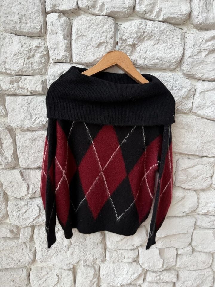 DEGAJE YAKA BORSO SİYAH BAKLAVA DESEN KAZAK