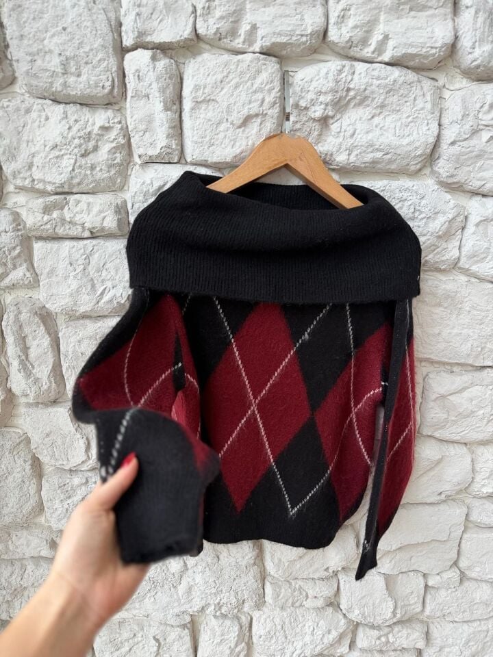 DEGAJE YAKA BORSO SİYAH BAKLAVA DESEN KAZAK