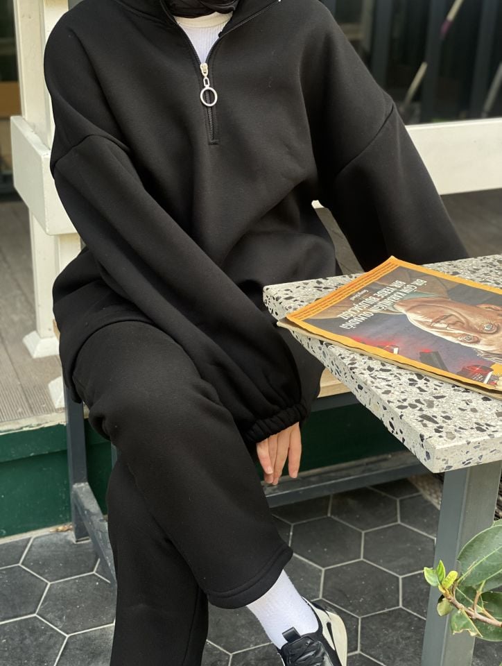 SİYAH YARIM FERMUARLI EŞOFMAN TAKIMI