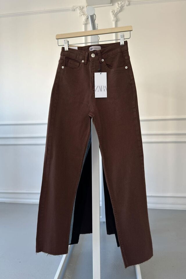 KESİK PAÇA BOYFİT JEAN - KAHVERENGİ