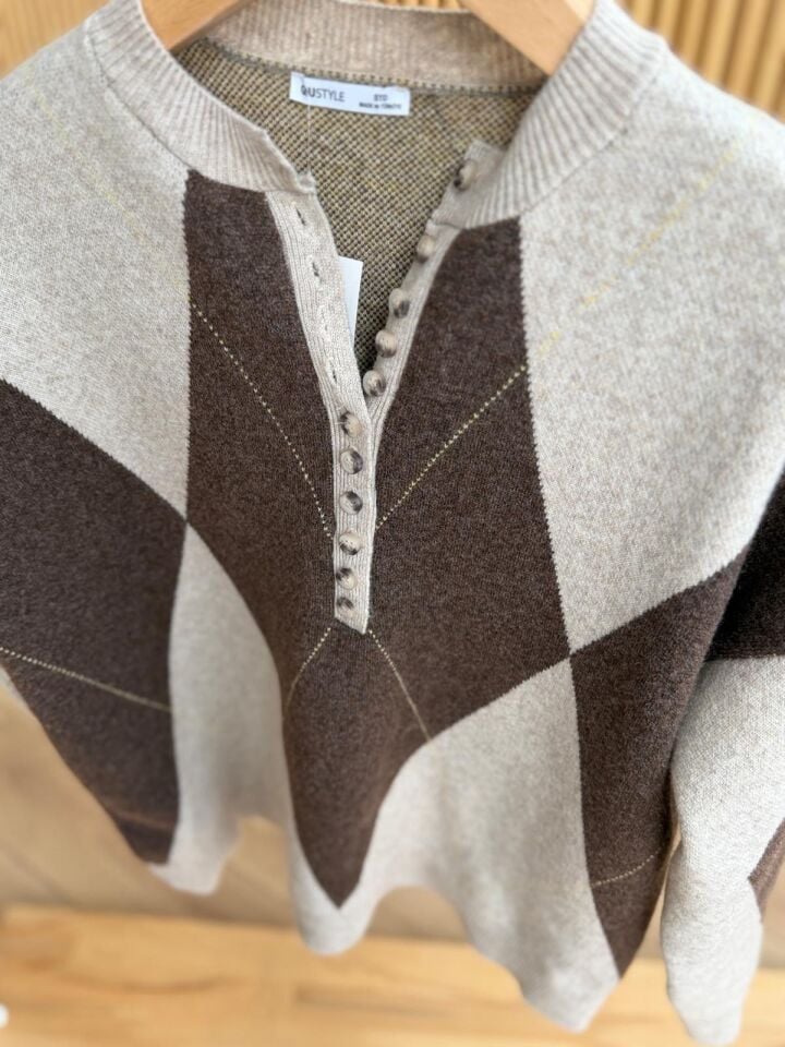 DÜĞMELİ BAKLAVA DESEN - BEJ