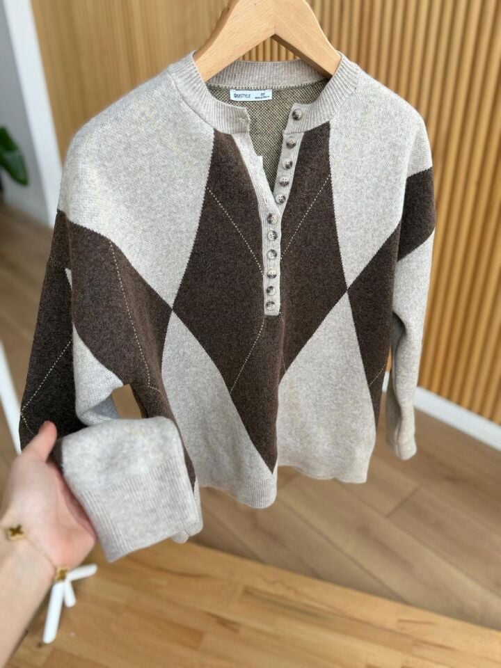 DÜĞMELİ BAKLAVA DESEN - BEJ