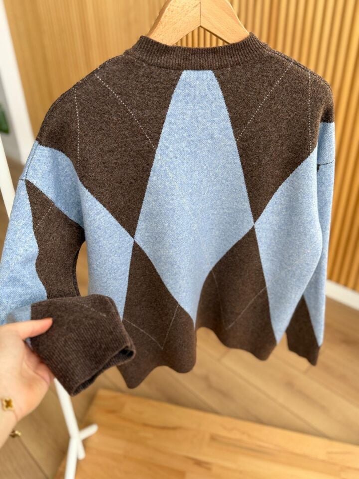 DÜĞMELİ BAKLAVA DESEN - MAVİ