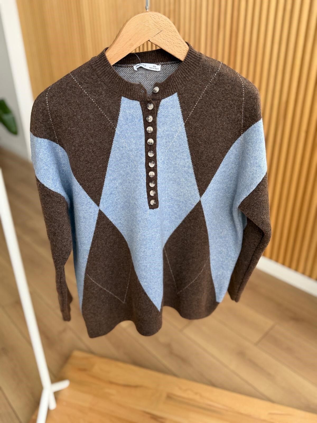 DÜĞMELİ BAKLAVA DESEN - MAVİ