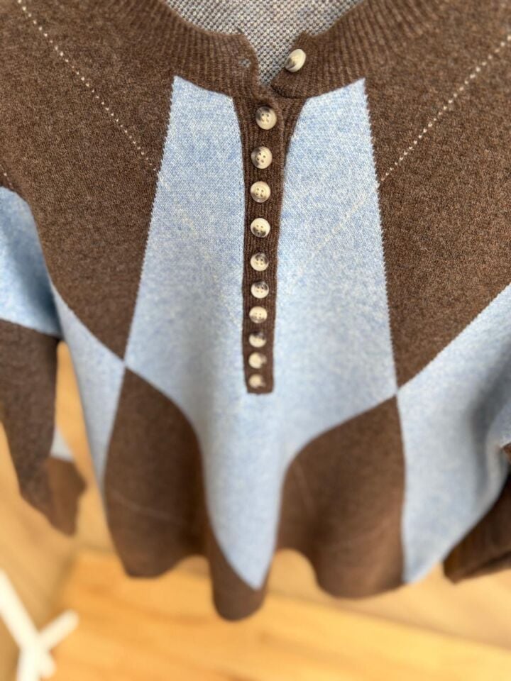 DÜĞMELİ BAKLAVA DESEN - MAVİ