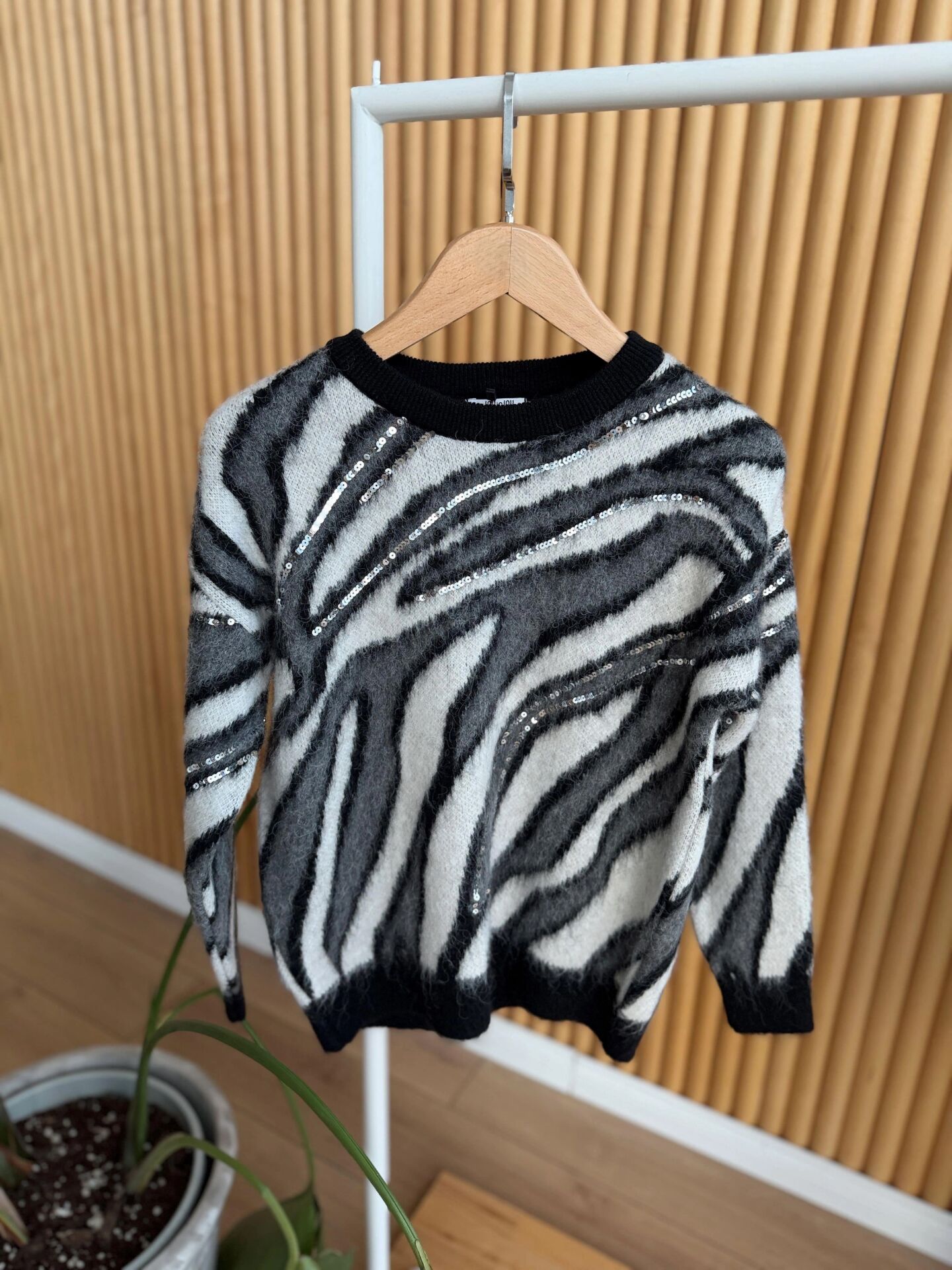 ANİTA PUL İŞLEMELİ DESENLİ TRİKO KAZAK - GRİ