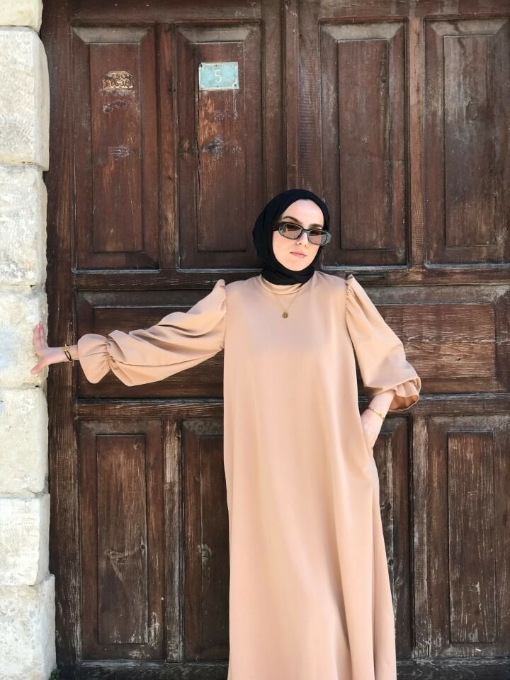 BALON KOLLU CAMEL ELBİSE
