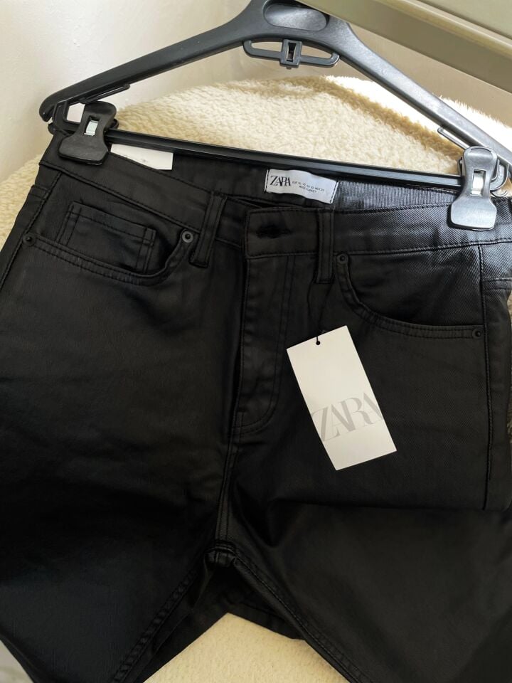 KAPLAMALI BOYFIT JEAN - SİYAH