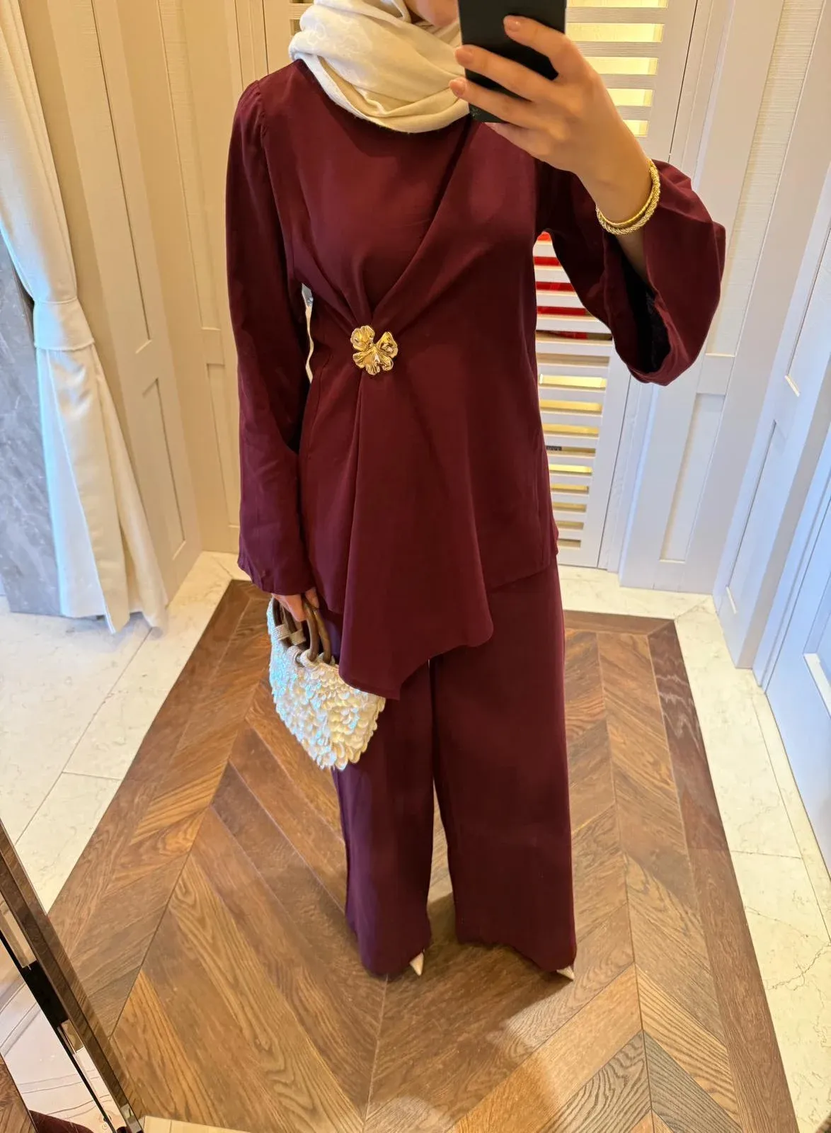 BROŞ DETAYLI KETEN TAKIM - BORDO