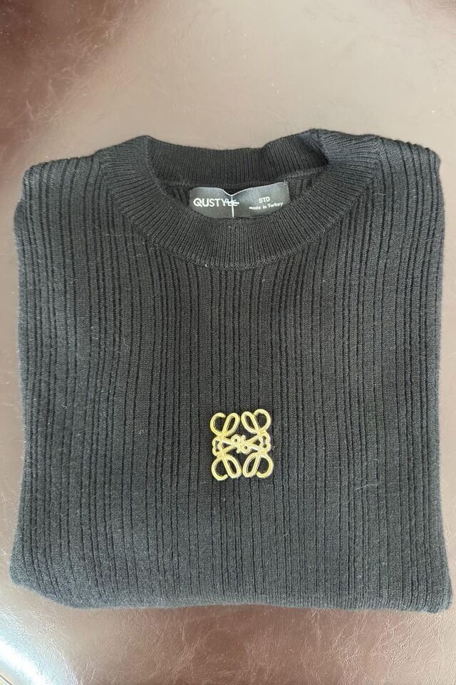 GOLD BRONŞ DETAY KISA KOL BLUZ - SİYAH