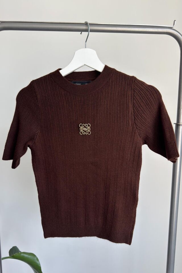 GOLD BRONŞ DETAY KISA KOL BLUZ -  KAHVERENGİ