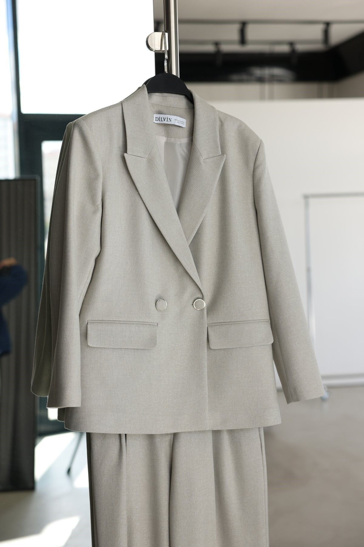 DÜĞMELİ SİMLİ BLAZER CEKET - BEJ