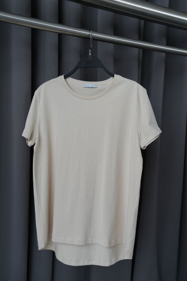 ÖNÜ KISA ARKASI UZUN BASIC T-SHIRT - BEJ