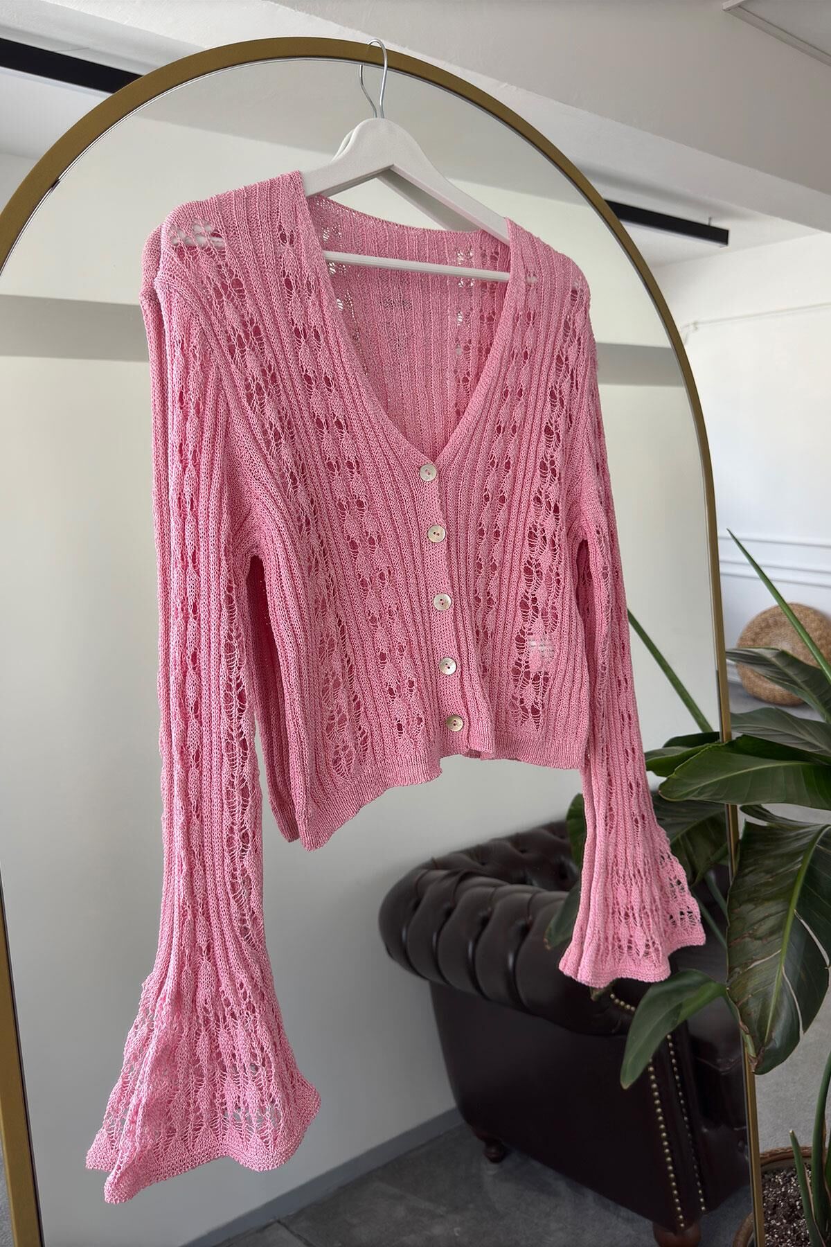 AJURLU V YAKA PREMIUM HIRKA- PEMBE