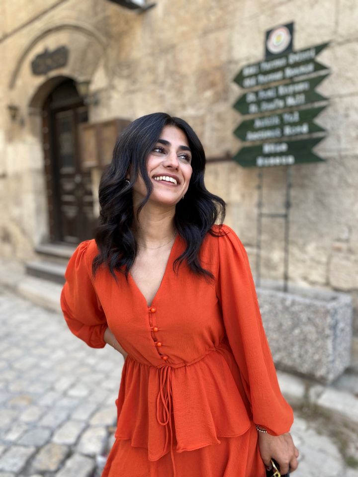 ORANGE PİLELİ KATLI ASTARLI ELBİSE