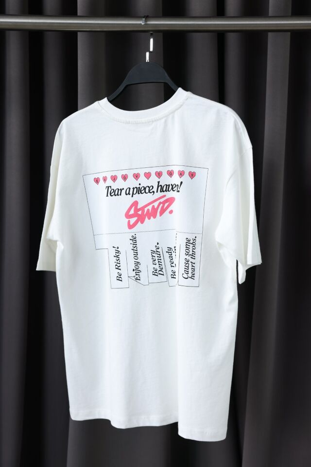 KALP VE YAZI BASKILI OVERSIZE T-SHIRT BEYAZ
