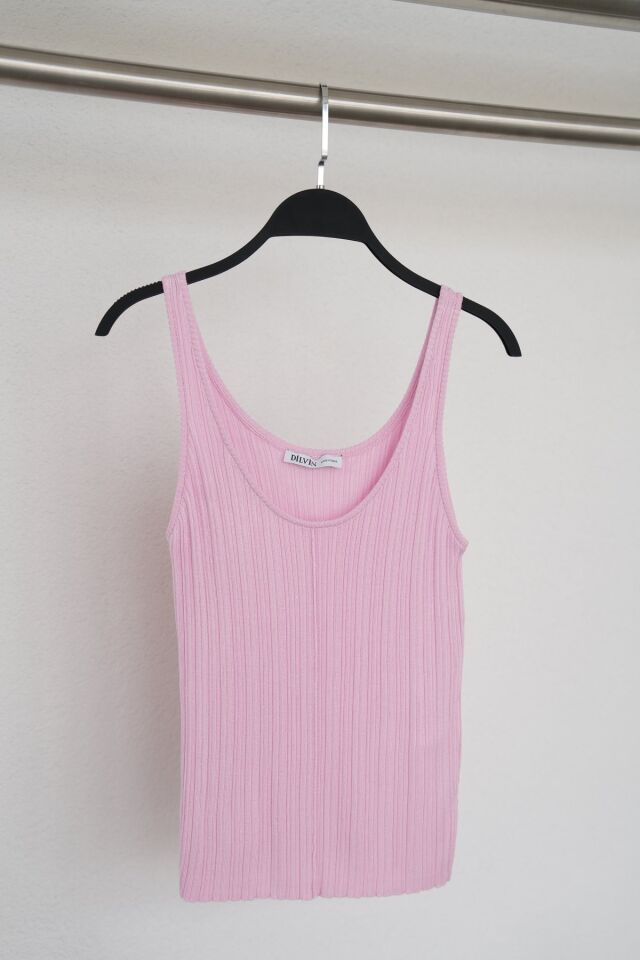 KENDİNDEN FİTİLLİ ASKILI BLUZ - PEMBE