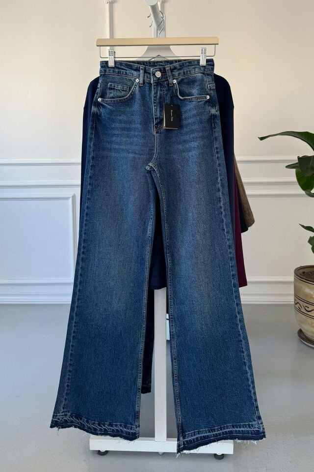 PAÇASI PİS DİKİŞLİ JEAN- MAVİ