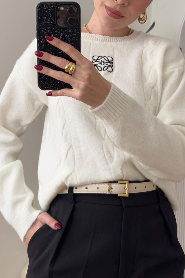 BİSİKLET YAKA ORJ. MARKA NAKIŞLI KAZAK - EKRU