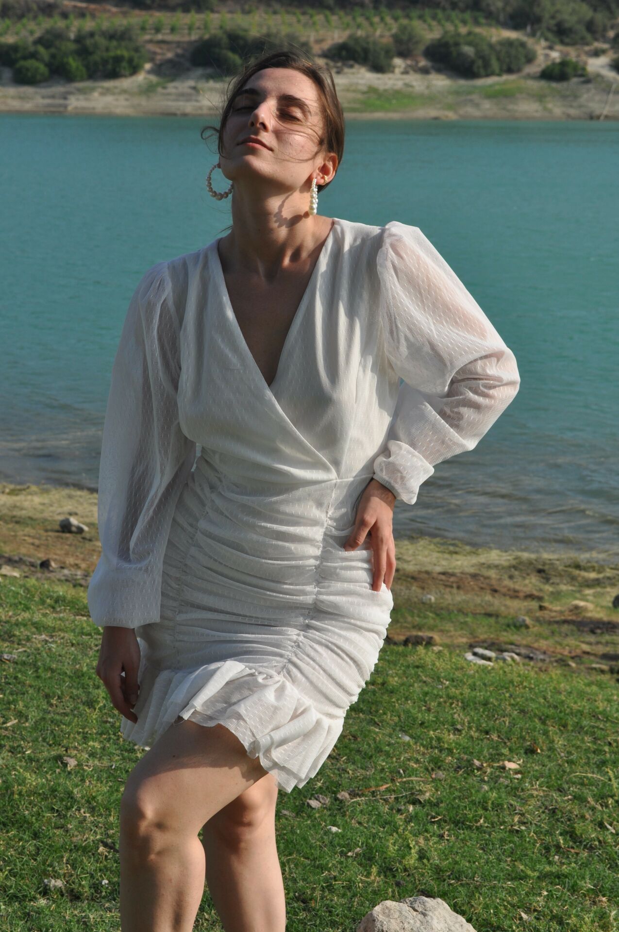 EKRU DRAPE DETAYLI ELBİSE